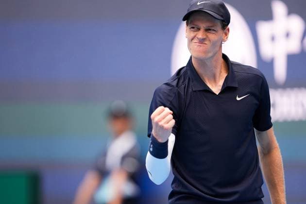 (250929) -- BEIJING, Sept. 29, 2025 -- Jannik Sinner celebrates scoring during the men s singles quarterfinal match between Jannik Sinner of Italy and Fabian Marozsan of Hungary at 2025 China Open tennis tournament in Beijing, China, Sept. 29, 2025. ) (SP)CHINA-BEIJING-TENNIS-CHINA OPEN-MEN S SINGLES-QUARTERFINALS(CN) NaxYuqi 