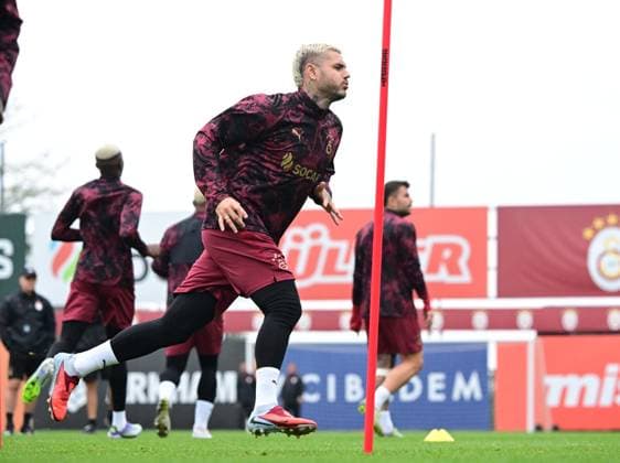 Ahead of UEFA Championship League: Galatasaray v Liverpool ISTANBUL, TURKIYE - SEPTEMBER 29: Mauro Icardi of Galatasaray attends training session at Kemerburgaz Metin Oktay Training Facility ahead of UEFA Champions League football match against Liverpool in Istanbul, Turkiye on September 29, 2025. Abdulhamid Hosbas Anadolu Istanbul Turkey. Editorial use only. Please get in touch for any other usage.  Copyright: x2025xAnadoluxAbdulhamidxHosbasx