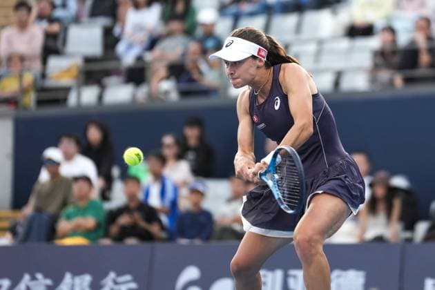 BEIJING, CHINA - SEPTEMBER 29: Zeynep Sonmez of Turkey competes in the Women s Singles Round of 32 match against Anastasia Potapova on day 8 of the 2025 China Open at the National Tennis Center on September 29, 2025 in Beijing, China.  Copyright: xVCGx 111593978342