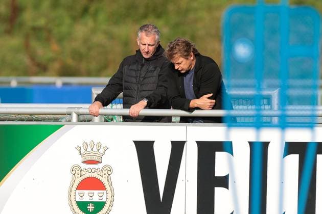 29 09 2025, Football, Season 2025 2026, Training FC Schalke 04, f l Sports Director Frank Baumann FC Schalke 04 , Youri Mulder FC Schalke 04 , Gelsenkirchen Training ground FC Schalke 04 NRW Germany xRHR PHOTO YYx Copyright: RHR-FOTOx RHR-FOTO YY