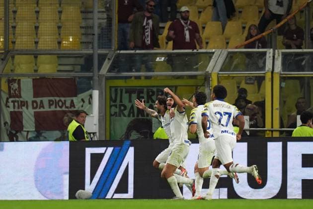 Parma s Mateo Pellegrino Casalanguida celebrates after scoring the 2-1 goal for his team during the Serie A soccer match between Parma and Torino at Ennio Tardini Stadium in Parma, North Italy, Monday, September 29, 2025. Soccer  Copyright: xMassimoxPaolone LaPressex