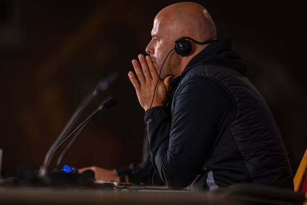 Football - UEFA Champions League - League Phase - Galatasaray A.Åž v Liverpool FC - MD-1 ISTANBUL, TURKEY - Monday, September 29, 2025: Liverpool s head coach Arne Slot during a press conference, PK, Pressekonferenz at Ali Sami Yen Stadium ahead of the UEFA Champions League game between Galatasaray A.Åž. and Liverpool FC. (Photo by David Rawcliffe Propaganda) ISTANBUL Ali Sami Yen Stadium MARMARA TURKEY  Copyright: xDavidxRawcliffex P2025-09-29-Galatasaray_Liverpool_MD-1-17