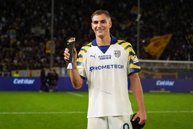 Parma s Mateo Pellegrino Casalanguida Panini Player of the match during the Serie A soccer match between Parma and Torino at Ennio Tardini Stadium in Parma, North Italy, Monday, September 29, 2025. Soccer  Copyright: xMassimoxPaolone LaPressex