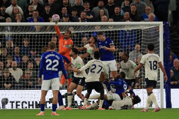 29th Septemberr 2025; Hill Dickinson Stadium, Liverpool, England; Premier League Football, Everton versus West Ham United; Alphonse Areola of West Ham United leaps to punch the ball clear  DavidxBlunsden