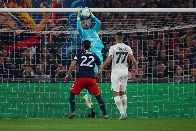 Serie A, Day 5, 29-09-2025, Stadio Ferraris, Genova, Genoa - Lazio, in the photo: exit Provedel  Copyright: xGabrielexSiri IPAxSportx xipa-agency.netx xx IPA_65929757 IPA_Agency_IPA65929757