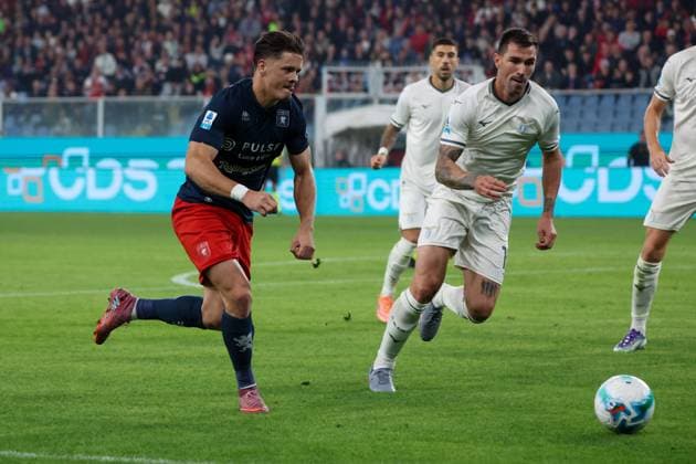 Serie A, Day 5, 29-09-2025, Stadio Ferraris, Genova, Genoa - Lazio, in the photo: Vitinha and Romagnoli  Copyright: xGabrielexSiri IPAxSportx xipa-agency.netx xx IPA_65931047 IPA_Agency_IPA65931047