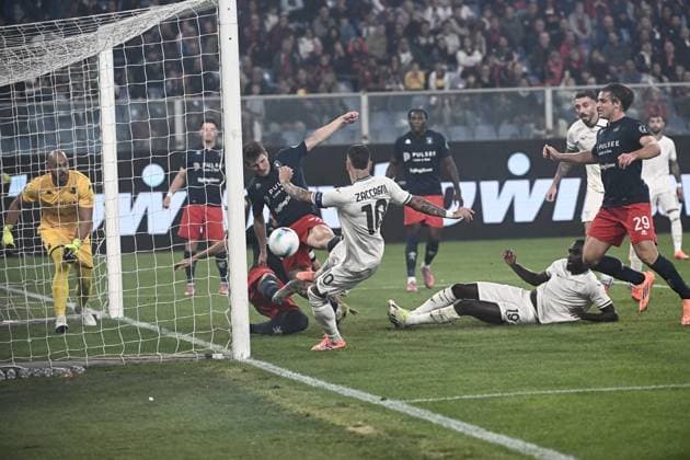 September 29, 2025, Genoa, ITALY: Lazio s Mattia Zaccagni score the gol during the Italian Serie A soccer match Genoa Cfc vs Ss Lazio at Luigi Ferraris stadium in Genoa, Italy, 29 september 2025..ANSA LUCA ZENNARO. Serie A, Genoa CFC Vs Ss Lazio  - ZUMAa110 20250929_zaf_a110_033 Copyright: xLucaxZennarox