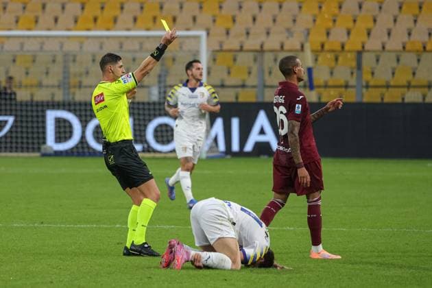 The referee of the match Giuseppe Collu in action during Parma Calcio vs Torino FC, Italian soccer Serie A match in Parma, Italy, September 29 2025  Copyright: xLorenzoxCattani IPAxSportx xipa-agency.netx xx IPA_65931687 IPA_Agency_IPA65931687