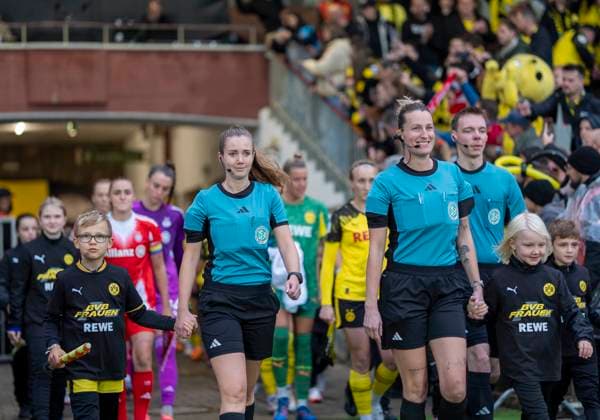 Lea Bramkamp DFB referee , Anna Lena Heidenreich DFB referee and Christoph Michels DFB referee 29 09 2025, Borussia Dortmund FC Bayern München, Frauen, 1 Runde DFB Pokal in Dortmund, Stadion Rote Erde DFL regulations prohibit any use of photographs as image sequences and or quasi video Copyright: HMBxMedia xMarcoxBader