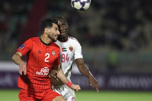 Tebriz Tractor v Al Wahda - AFC Champions League TABRIZ, IRAN - SEPTEMBER 29: Mehdi Shiriv (L) of Tebriz Tractor in action during the Asian Champions League (AFC) Group B match between Tebriz Tractor and Al Wahda at Yadegar-e Emam Stadium in Tabriz, Iran, on September 29, 2025. Mehrvarz Ahmadi Anadolu Tabriz Iran. Editorial use only. Please get in touch for any other usage.  Copyright: x2025xAnadoluxMehrvarzxAhmadix