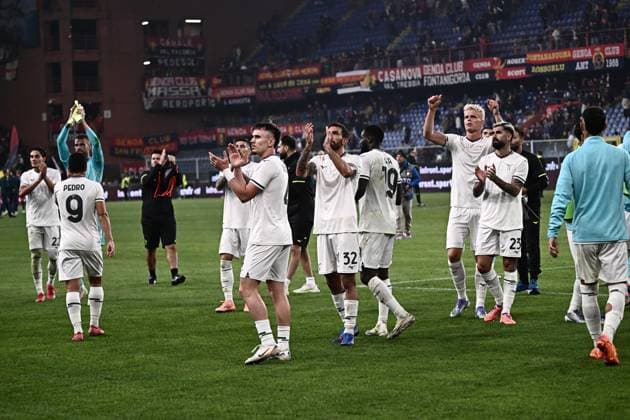 September 29, 2025, Genoa, ITALY: Lazio s players jubilates after the end of Italian Serie A soccer match Genoa Cfc vs Ss Lazio at Luigi Ferraris stadium in Genoa, Italy, 29 september 2025..ANSA LUCA ZENNARO. Serie A, Genoa Cfc Vs Ss Lazio  - ZUMAa110 20250929_zaf_a110_034 Copyright: xLucaxZennarox