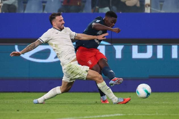 CALCIO - Serie A - Genoa CFC vs SS Lazio Serie A, Day 5, 29-09-2025, Stadio Ferraris, Genova, Genoa - Lazio, in the photo: Gila and Ekuban Genoa Italy  Copyright: xIPAxSport ABACAx