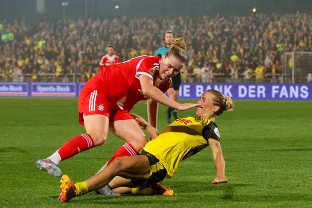 Dortmund, Germany 29 September 2025 DFB Pokal Women 2025 2026 Borussia Dortmund vs FC Bayern Munich In picture from left in duel Alara FCB and Ann Sophie Vogel BVB DFB regulations prohibit any use of photographs as image sequences and or quasi video Stadion Rote Erde Nordrhein Westfalen Copyright: xFotostandx xFantinix