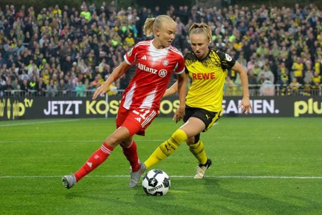 29 09 2025, xgrfx, Football DFB Cup Women 1 Round, Borussia Dortmund FC Bayern Munich v l Pernille Harder FC Bayern Munich , Frederike Kempe Borussia Dortmund DFL DFB REGULATIONS PROHIBIT ANY USE OF PHOTOGRAPHS as IMAGE SEQUENCES and or QUASI VIDEO Dortmund