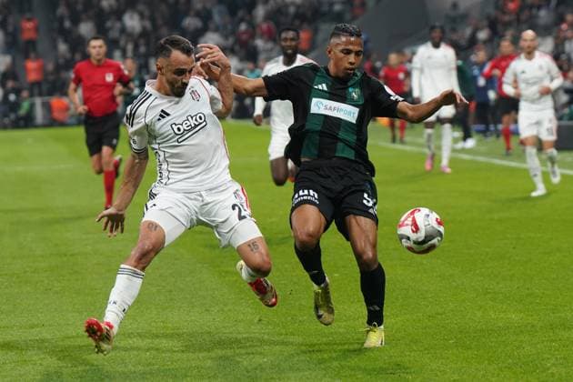 Football, Turkey, Besiktas Istanbul - Kocaelispor