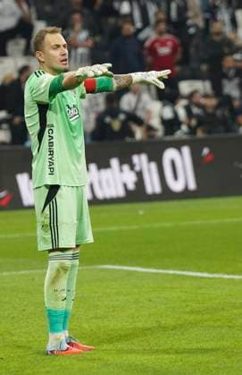 Goalkeeper Mert Gunok of Besiktas during the Trendyol Super League match between Besiktas JK and Kocaelispor at Tupras Stadium on September 29, 2025 in Istanbul, Turkey. Istanbul TUPRAS STADIUM Turkey Copyright: xSeskimphotox Besiktas-Kocaeli_290925 (113)