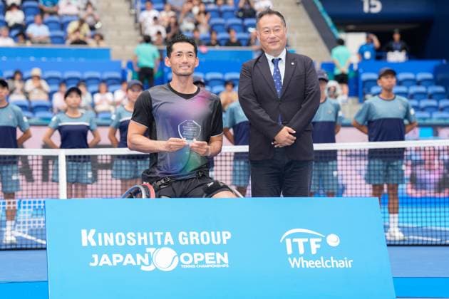 (L-R) Daisuke Arai (JPN), Naohiro Kawatei President of JWTA, SEPTEMBER 29, 2025 - Tennis : Victory Ceremony at Ariake Colosseum during Kinoshita Group Japan Open Wheelchair Tennis Championship 2025 in Tokyo, Japan. Noxthirdxpartyxsales  aflo_305254172