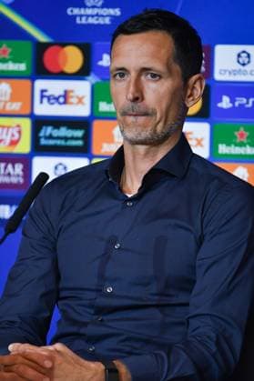 Atletico de Madrid Vs Eintracht Frankfurt press conference, PK, Pressekonferenz in Madrid - 29 Sep 2025 Dino Toppmoller, head coach of Eintracht Frankfurt, attends a press conference ahead of their UEFA Champions League 2025 26 match against Atletico de Madrid at Riyadh Air Metropolitano. Madrid Spain Copyright: xAtilanoxGarciax xSOPAxImagesx FOTO50135