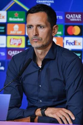 Atletico de Madrid Vs Eintracht Frankfurt press conference, PK, Pressekonferenz in Madrid - 29 Sep 2025 Dino Toppmoller, head coach of Eintracht Frankfurt, attends a press conference ahead of their UEFA Champions League 2025 26 match against Atletico de Madrid at Riyadh Air Metropolitano. Madrid Spain Copyright: xAtilanoxGarciax xSOPAxImagesx FOTO50139