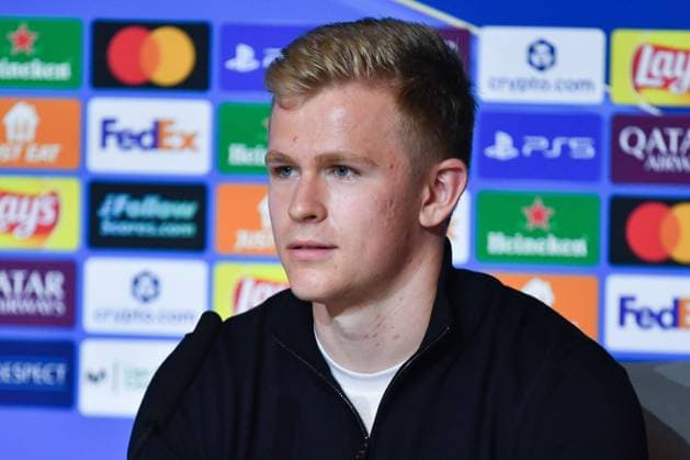 September 29, 2025, Madrid, Spain: Jonathan Burkardt of Eintracht Frankfurt, attends a press conference, PK, Pressekonferenz ahead of their UEFA Champions League 2025 26 match against Atletico de Madrid at Riyadh Air Metropolitano. Madrid Spain - ZUMAs197 20250929_aaa_s197_277 Copyright: xAtilanoxGarciax