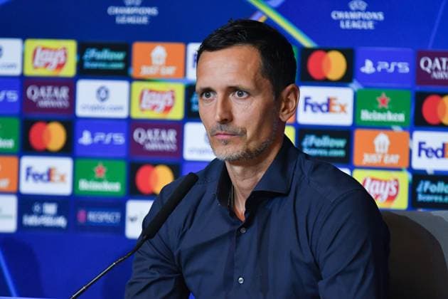 September 29, 2025, Madrid, Spain: Dino Toppmoller, head coach of Eintracht Frankfurt, attends a press conference, PK, Pressekonferenz ahead of their UEFA Champions League 2025 26 match against Atletico de Madrid at Riyadh Air Metropolitano. Madrid Spain - ZUMAs197 20250929_aaa_s197_296 Copyright: xAtilanoxGarciax