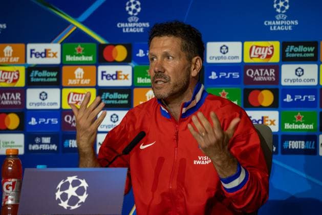 Atletico de Madrid Vs Eintracht Frankfurt press conference, PK, Pressekonferenz in Madrid - 29 Sep 2025 Diego Pablo Simeone, head coach of Atletico de Madrid, attends a press conference ahead of the UEFA Champions League 2024 25 match against Eintracht Frankfurt at Estadio Riyadh Air Metropolitano. Madrid Spain Copyright: xDavidxCanalesx xSOPAxImagesx DCRdPATM250929-13
