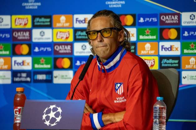 September 29, 2025, Madrid, Spain: Marcos Llorente of Atletico de Madrid speaks during a press conference, PK, Pressekonferenz ahead of the UEFA Champions League 2024 25 match against Eintracht Frankfurt at Estadio Riyadh Air Metropolitano. Madrid Spain - ZUMAs197 20250929_aaa_s197_380 Copyright: xDavidxCanalesx