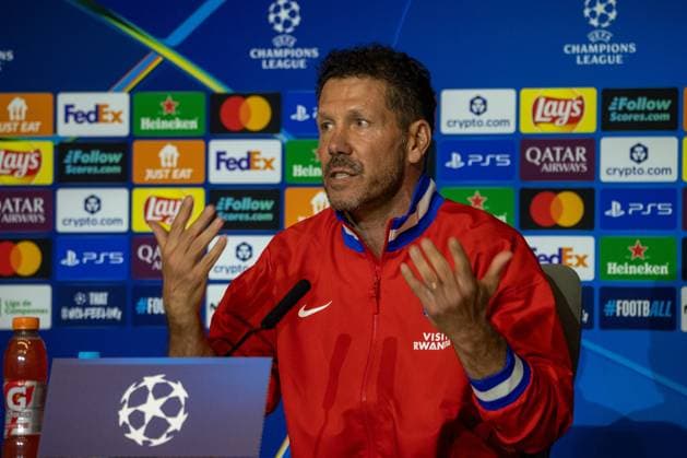 September 29, 2025, Madrid, Spain: Diego Pablo Simeone, head coach of Atletico de Madrid, attends a press conference, PK, Pressekonferenz ahead of the UEFA Champions League 2024 25 match against Eintracht Frankfurt at Estadio Riyadh Air Metropolitano. Madrid Spain - ZUMAs197 20250929_aaa_s197_386 Copyright: xDavidxCanalesx