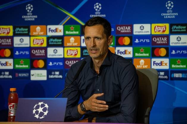 September 29, 2025, Madrid, Spain: Dino Toppmoller, Head Coach of Eintracht Frankfurt, speaks during a press conference, PK, Pressekonferenz ahead of the UEFA Champions League 2024 25 match against Atletico de Madrid at Estadio Riyadh Air Metropolitano. Madrid Spain - ZUMAs197 20250929_aaa_s197_392 Copyright: xDavidxCanalesx