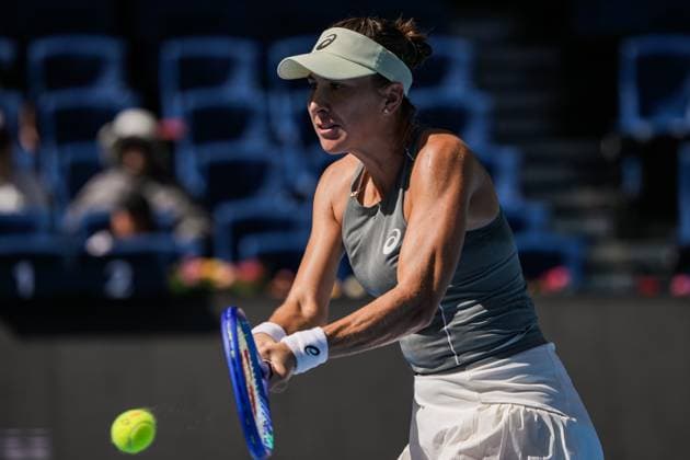 BEIJING, CHINA - SEPTEMBER 30: Belinda Bencic of Switzerland returns a shot in the Women s Singles Round of 16 match against Coco Gauff of the United States on day 9 of the 2025 China Open at the National Tennis Center on September 30, 2025 in Beijing, China.  Copyright: xVCGx 111594163873