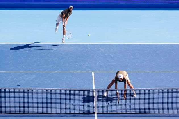 September 30, 2025, Tokyo, Japan: (Up) Hugo NYS (MON) and Edouard ROGER-VASSELIN (FRA) in action against Rohan BOPANNA (IND) and Takeru YUZUKI (JPN) during the Doubles Final match of the Japan Open Tennis Championships at Ariake Colosseum in Tokyo. The tournament runs from September 22 to 30. Tokyo Japan - ZUMAm191 20250930_aap_m191_006 Copyright: xRodrigoxReyesxMarinx