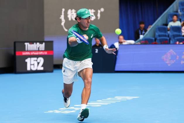 BEIJING, CHINA - SEPTEMBER 30: Alex De Minaur of Australia competes in the Men s Singles Semifinal match against Jannik Sinner of Italy on day 9 of the 2025 China Open at the National Tennis Center on September 30, 2025 in Beijing, China.  Copyright: xVCGx 111594181393