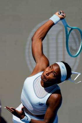 (250930) -- BEIJING, Sept. 30, 2025 -- Coco Gauff serves during the women s singles fourth round match between Coco Gauff of the United States and Belinda Bencic of Switzerland at 2025 China Open tennis tournament in Beijing, China, Sept. 30, 2025. ) (SP)CHINA-BEIJING-TENNIS-CHINA OPEN-WOMEN S SINGLES-FOURTH ROUND(CN) XiexHan 