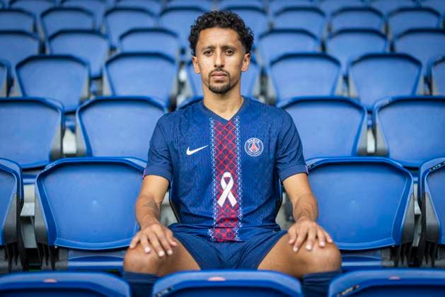 Football, France, Paris St Germain supports the Pink October campaign