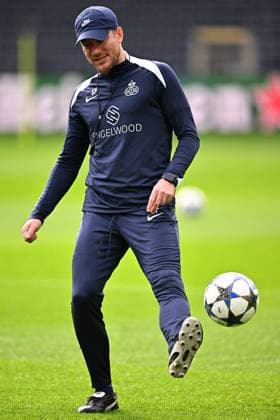 Royale Union Saint-Gilloise v Newcastle United - UEFA Champions League Media Activities 30 09 2025 BRUSSELS, BELGIUM - SEPTEMBER 30 : Pocognoli Sebastien head coach of Union Saint-Gilloise pictured during a training session ahead of the UEFA Champions League 2025 26 League Phase MD2 match between Royale Union Saint-Gilloise and Newcastle United on September 30, 2025 in Brussels, Belgium, 30 09 2025 Brussels Belgium  Copyright: xTomasxSiskx