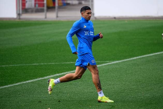 LEVERKUSEN, GERMANY - 30 SEPTEMBER, 2025: Ezequiel Fernandez - UEFA Champions League, MD-1, practice FC Bayer 04 Leverkusen at BayArena.  Copyright: xVITALIIxKLIUIEVx