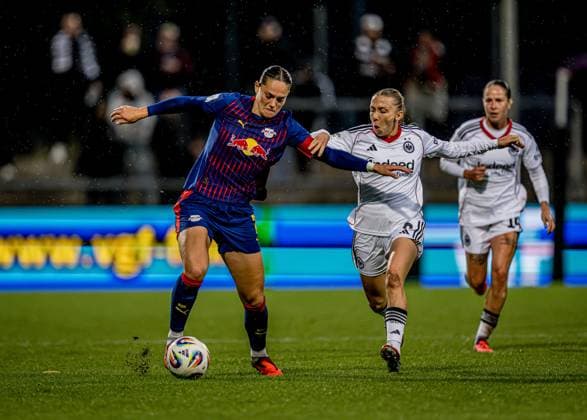 Leipzigs Giovanna Hoffmann Soccer 1 Womens Bundesliga, Matchday 3 Eintracht Frankfurt RB Leipzig 4 3 22 September 2025 Frankfurt, Stadion am Bretanobad Eintracht Frankfurt RB Leipzig 4 3