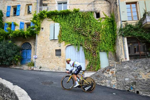 UEC 2025 Road European Championship, EM, Europameisterschaft Drome-Ardeche Media Activities 30 09 2025 LORIOL-SUR-DROME, FRANCE - SEPTEMBER 30 : Evenepoel Remco (Belgium) pictured during a training session ahead of the Men Elite cycling road race of the 2025 UEC Road European Championship Drome-Ardeche 10th edition an UCI Continental Championships cycling race on September 30, 2025 in Loriol-sur-Drome, France, 30 09 2025 Loriol-sur-Drome France  Copyright: xVincentxKalutx