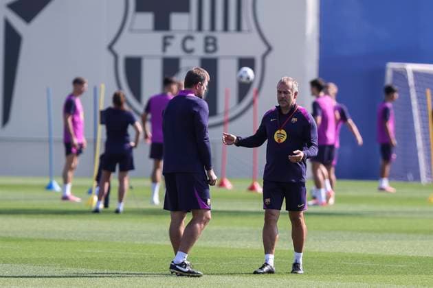 September 30, 2025, Sant Joan Despi, Barcelona, SPAIN: Hansi Flick, head coach during the training day of FC Barcelona, Barca ahead UEFA Champions League 2025 26, football match against Paris Saint Germain at Ciudad Esportiva Joan Gamper on September 30, 2025 in Sant Joan Despi, Barcelona, Spain. Sant Joan Despi SPAIN - ZUMAa181 20250930_zaa_a181_004 Copyright: xJavierxBorregox