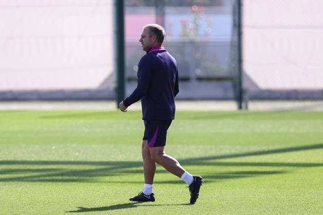 September 30, 2025, Sant Joan Despi, Barcelona, SPAIN: Hansi Flick, head coach during the training day of FC Barcelona, Barca ahead UEFA Champions League 2025 26, football match against Paris Saint Germain at Ciudad Esportiva Joan Gamper on September 30, 2025 in Sant Joan Despi, Barcelona, Spain. Sant Joan Despi SPAIN - ZUMAa181 20250930_zaa_a181_013 Copyright: xJavierxBorregox
