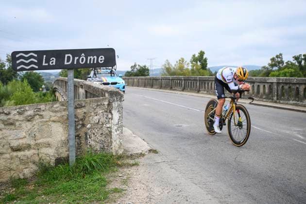UEC 2025 Road European Championship, EM, Europameisterschaft Drome-Ardeche Media Activities 30 09 2025 LORIOL-SUR-DROME, FRANCE - SEPTEMBER 30 : Evenepoel Remco (Belgium) pictured during a training session ahead of the Men Elite cycling road race of the 2025 UEC Road European Championship Drome-Ardeche 10th edition an UCI Continental Championships cycling race on September 30, 2025 in Loriol-sur-Drome, France, 30 09 2025 Loriol-sur-Drome France  Copyright: xVincentxKalutx
