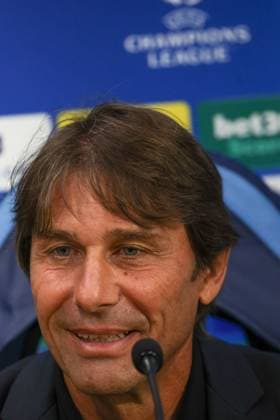 Antonio Conte s press conference, PK, Pressekonferenz Antonio Conte Head Coach of SSC Napoli During the press conference on September 30, 2025, valid for the Champions League, before the 2025 26 match between Napoli and Sporting Lisbon in Naples at the Stadio Maradona. In the photo: Napoli Stadio Maradona Campania ITALIA Copyright: xFABIOxSASSOxFabioxSassox 0A4A5498