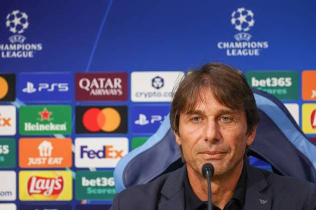 Antonio Conte s press conference, PK, Pressekonferenz Antonio Conte Head Coach of SSC Napoli During the press conference on September 30, 2025, valid for the Champions League, before the 2025 26 match between Napoli and Sporting Lisbon in Naples at the Stadio Maradona. In the photo: Napoli Stadio Maradona Campania ITALIA Copyright: xFABIOxSASSOxFabioxSassox 0A4A5507