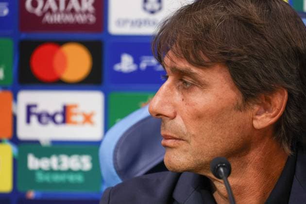Antonio Conte s press conference, PK, Pressekonferenz Antonio Conte Head Coach of SSC Napoli During the press conference on September 30, 2025, valid for the Champions League, before the 2025 26 match between Napoli and Sporting Lisbon in Naples at the Stadio Maradona. In the photo: Napoli Stadio Maradona Campania ITALIA Copyright: xFABIOxSASSOxFabioxSassox 0A4A5553