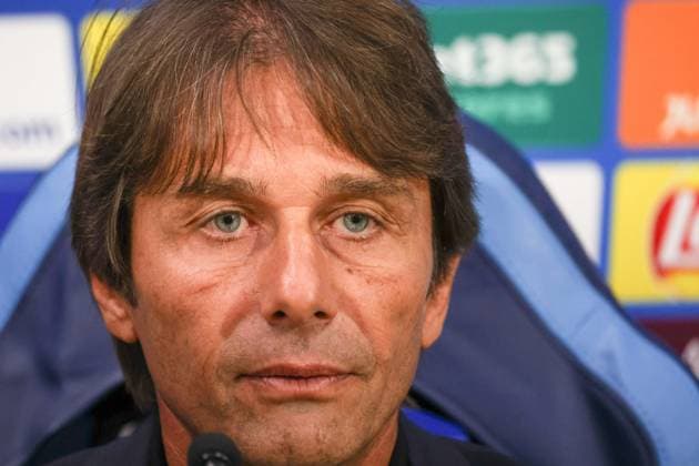 September 30, 2025, Napoli, Campania, ITALIA: Antonio Conte Head Coach of SSC Napoli During the press conference, PK, Pressekonferenz on September 30, 2025, valid for the Champions League, before the 2025 26 match between Napoli and Sporting Lisbon in Naples at the Stadio Maradona..In the photo: Napoli ITALIA - ZUMAs236 20250930_aap_s236_013 Copyright: xFabioxSassox