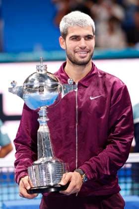 September 30, 2025, Tokyo, Japan: Carlos ALCARAZ (ESP) poses for the cameras after winning the singles final match the Japan Open Tennis Championships at Ariake Colosseum in Tokyo. The tournament runs from September 22 to 30. Alcaraz defeated Taylor Fritz 6:4, 6:4. Tokyo Japan - ZUMAm191 20250930_aap_m191_036 Copyright: xRodrigoxReyesxMarinx