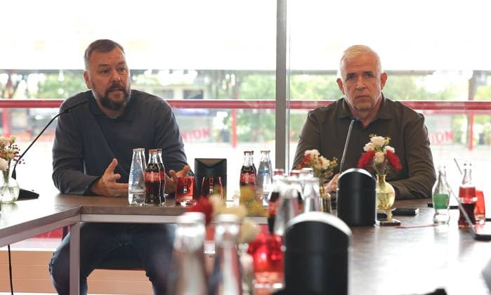 Football, 1. BL, 1. FC Union Berlin, Press conference on stadium expansion