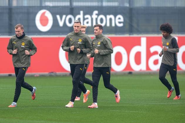 30 09 2025, Final training session for the UEFA Champions League match between Borussia Dortmund and Atletico Bilbao, f l Maximilian Beier Borussia Dortmund , Nico Schlotterbeck Borussia Dortmund , Pascal Groß Borussia Dortmund , Karim Adeyemi Borussia Dortmund , Dortmund training ground Borussia Dortmund NRW Germany xRHR PHOTO DEx Copyright: DennisxEwert RHR-FOTOx RHR-FOTO DE