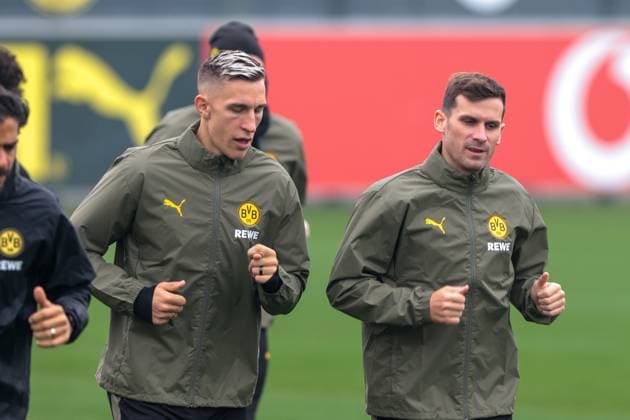 30 09 2025, Final training session for the UEFA Champions League match between Borussia Dortmund and Atletico Bilbao v Nico Schlotterbeck Borussia Dortmund , Pascal Groß Borussia Dortmund , Dortmund Training ground Borussia Dortmund NRW Germany xRHR PHOTO DEx Copyright: DennisxEwert RHR-FOTOx RHR-FOTO DE