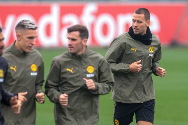 30 09 2025, Final training session for the UEFA Champions League match between Borussia Dortmund and Atletico Bilbao, f l Nico Schlotterbeck Borussia Dortmund , Pascal Groß Borussia Dortmund , Waldemar Anton Borussia Dortmund , Dortmund training ground Borussia Dortmund NRW Germany xRHR PHOTO DEx Copyright: DennisxEwert RHR-FOTOx RHR-FOTO DE
